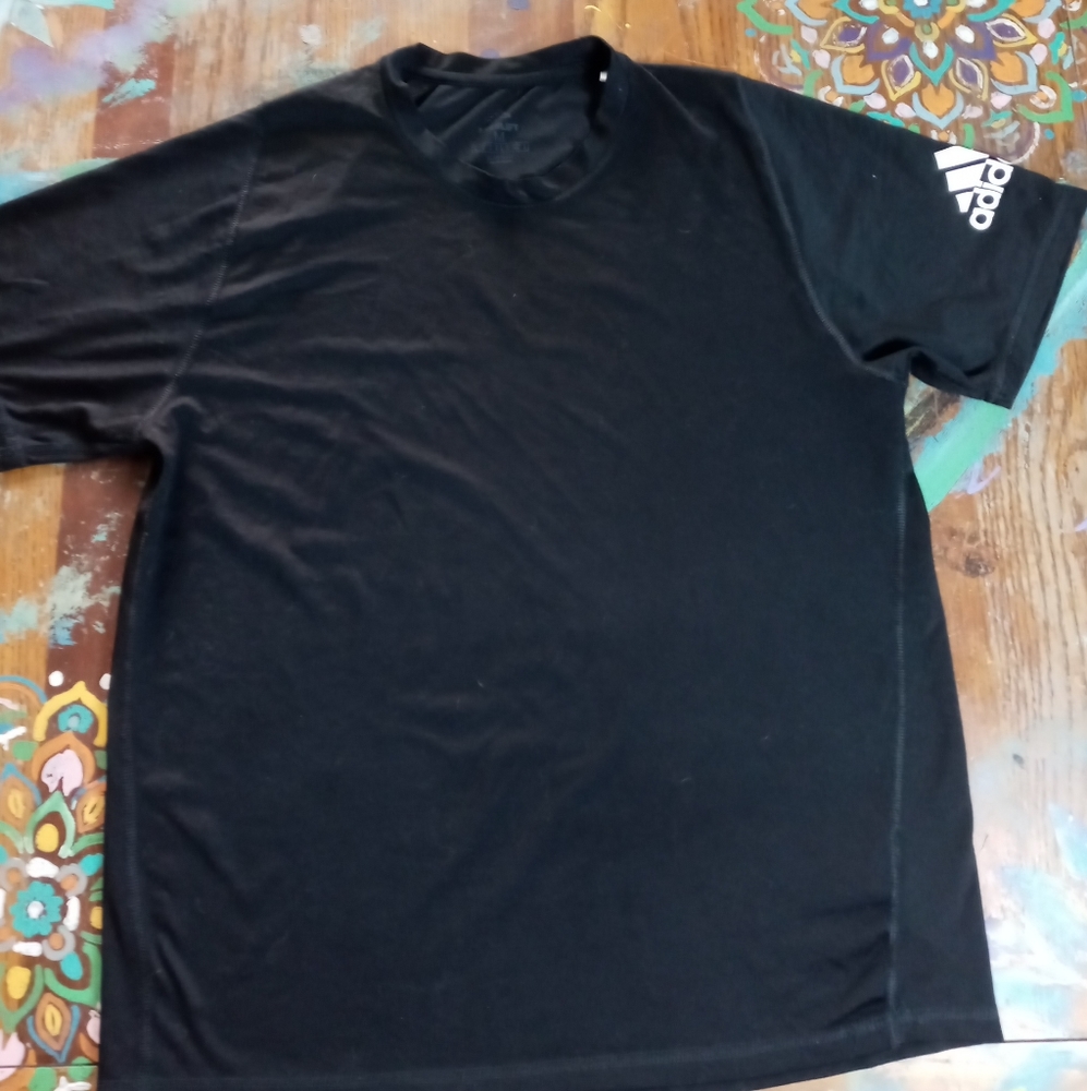 Mens or woman's breathable adidas Free lift shirt